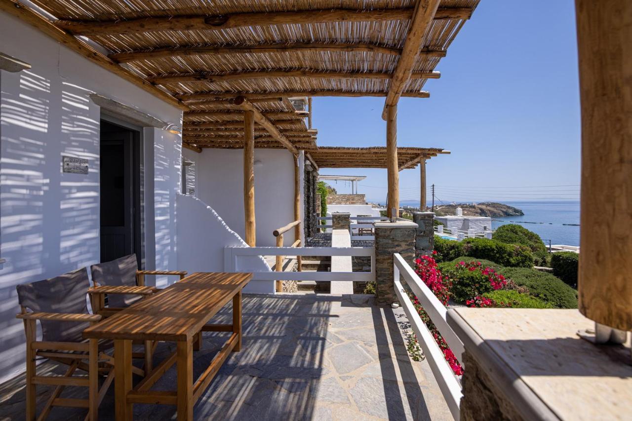 Big Blue Suites & Apartments Kionia Esterno foto