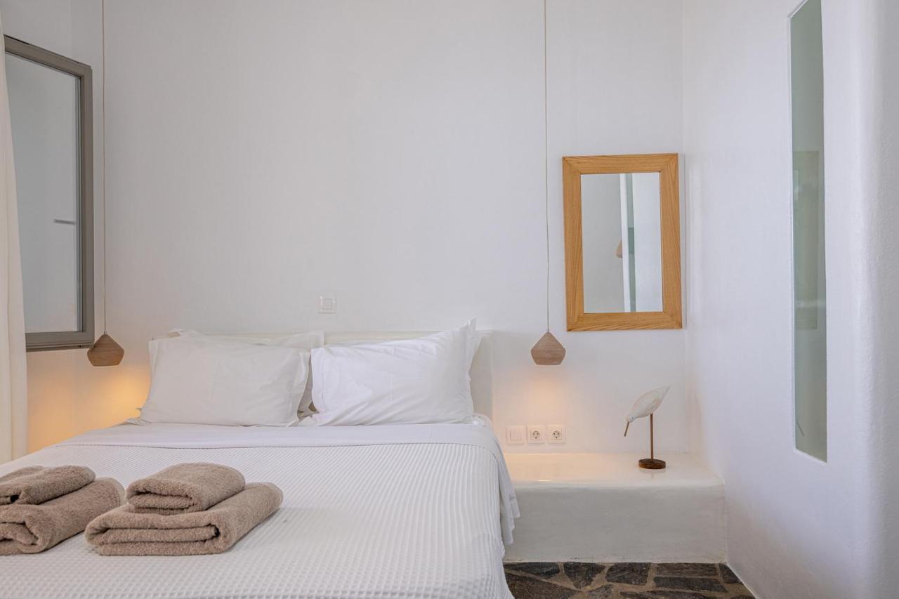 Big Blue Suites & Apartments Kionia Esterno foto